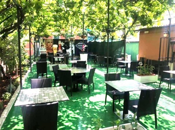 negozio in affitto a Genova in zona Sturla