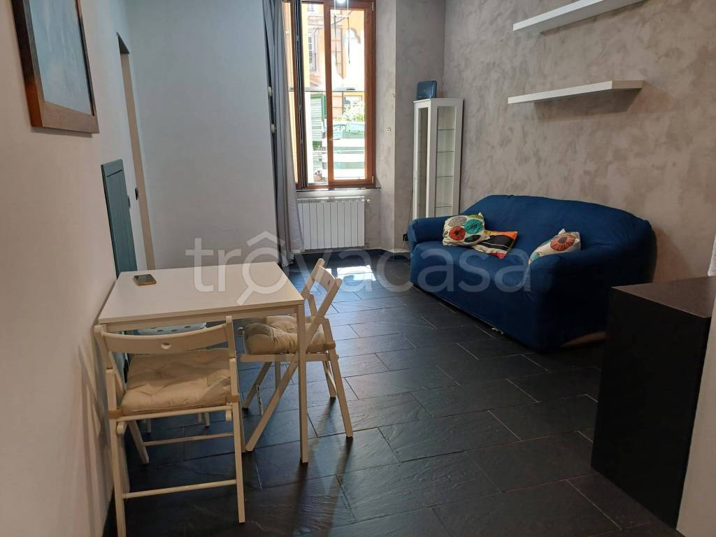 appartamento in affitto a Genova in zona Sottoripa / Maddalena / Molo