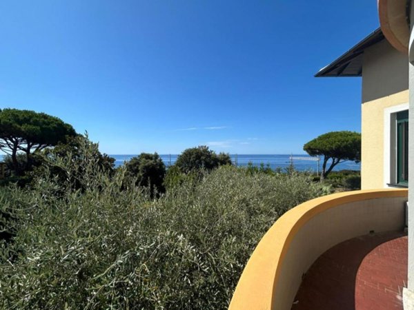 appartamento in affitto a Genova