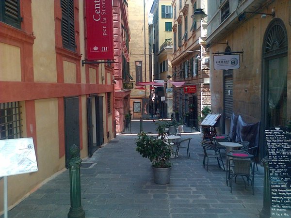 appartamento in affitto a Genova in zona Sottoripa / Maddalena / Molo