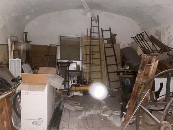 locale di sgombero in affitto a Genova in zona Centro Storico