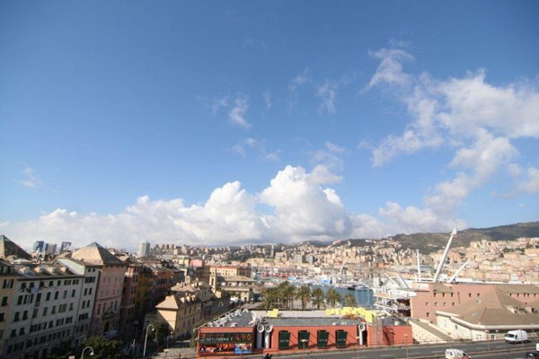 appartamento in affitto a Genova in zona Sottoripa / Maddalena / Molo