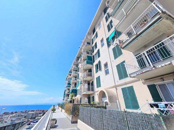 appartamento in affitto a Genova in zona Palmaro / Pra'