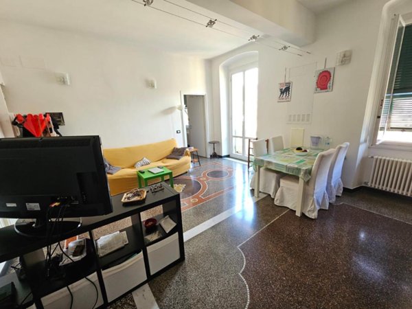 negozio in affitto a Genova in zona San Martino