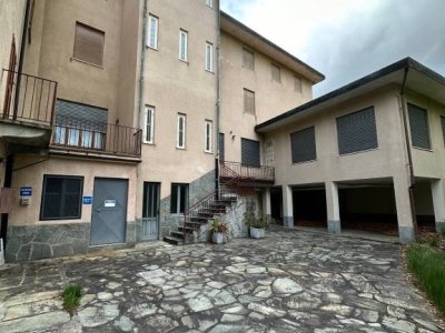 negozio in affitto a Genova in zona Foce