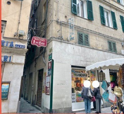 locale commerciale in affitto a Genova in zona Sottoripa / Maddalena / Molo