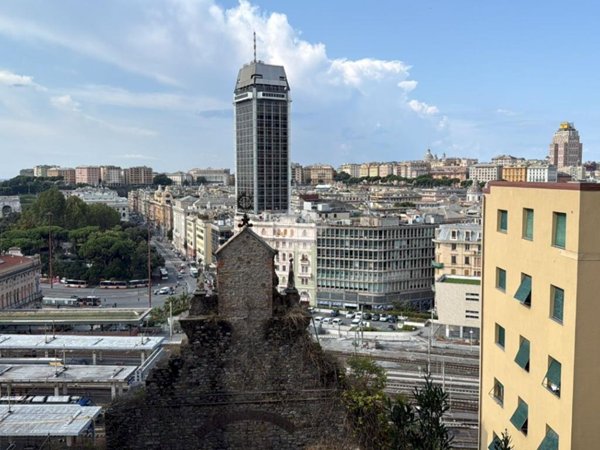 appartamento in affitto a Genova in zona Castelletto