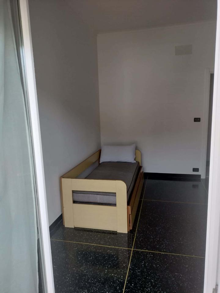 negozio in affitto a Genova in zona Quezzi