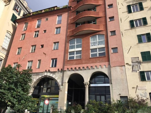 appartamento in affitto a Genova in zona Sottoripa / Maddalena / Molo