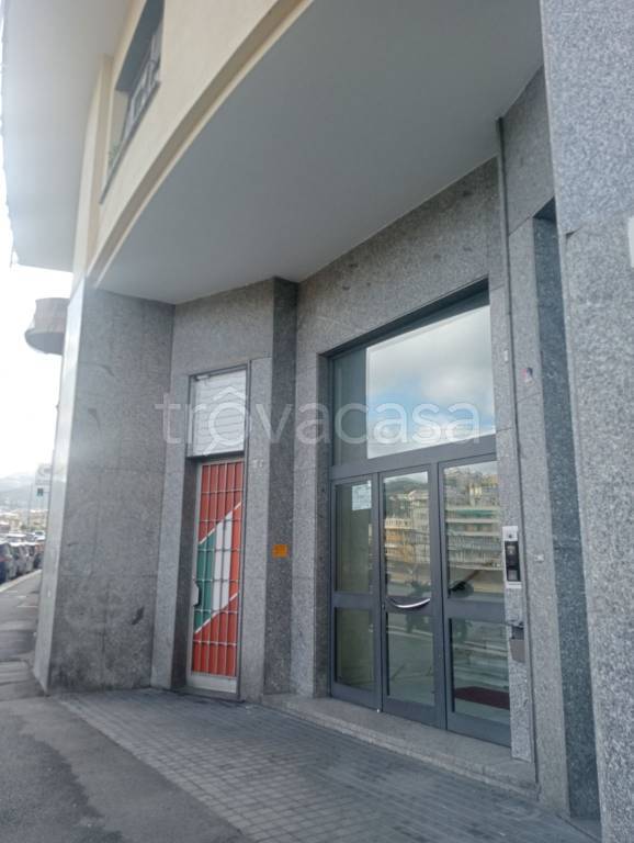 ufficio in affitto a Genova in zona Foce