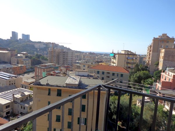 appartamento in affitto a Genova in zona Sestri Ponente