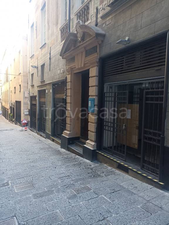 trivano in affitto a Genova in zona Centro Storico