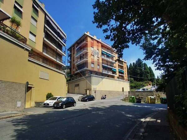 appartamento in affitto a Genova in zona Sestri Ponente