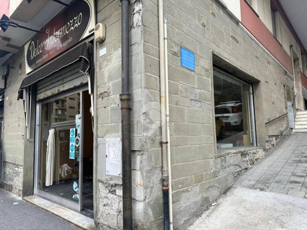 negozio in affitto a Genova in zona Voltri
