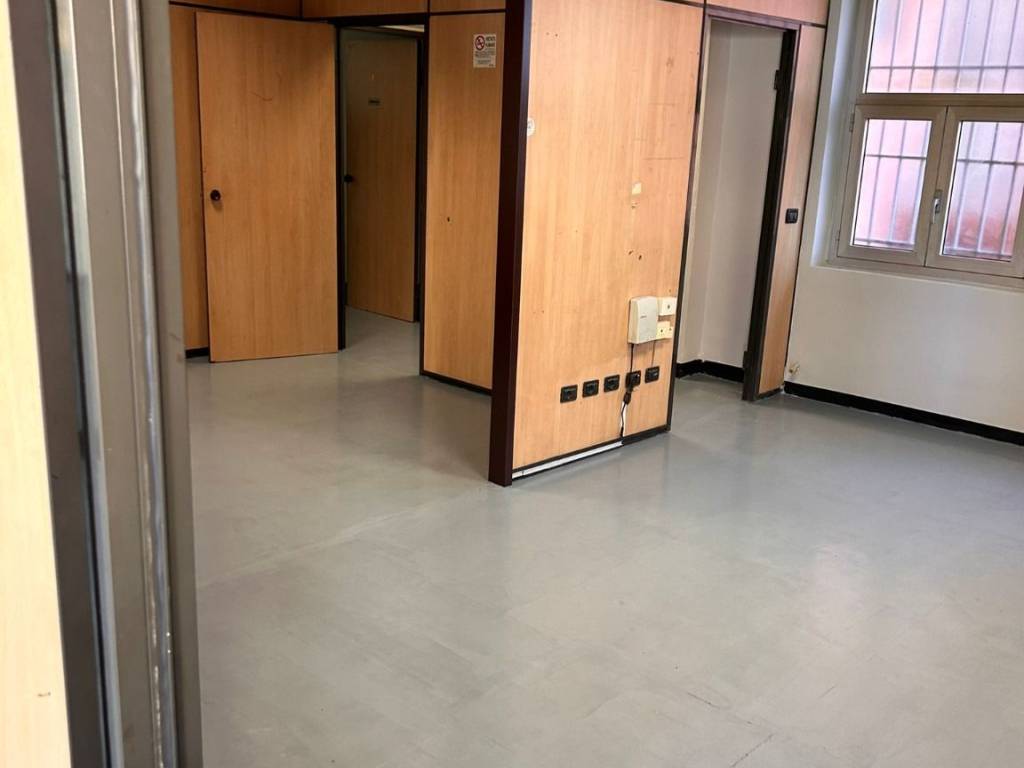 locale commerciale in affitto a Genova in zona Nervi