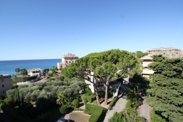 appartamento in affitto a Genova in zona Quinto al Mare