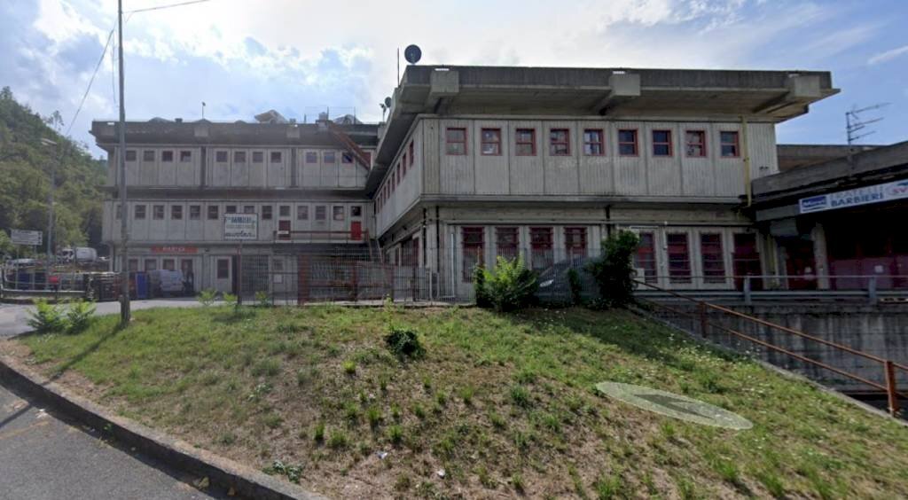locale di sgombero in affitto a Genova in zona Struppa