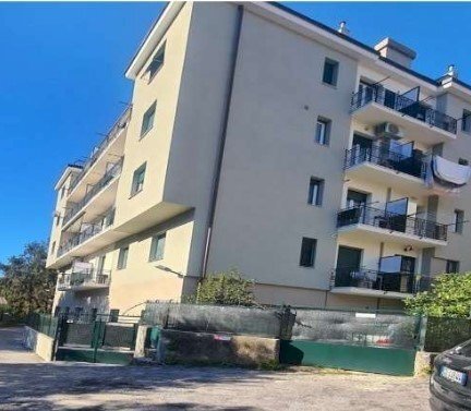 locale di sgombero in affitto a Genova