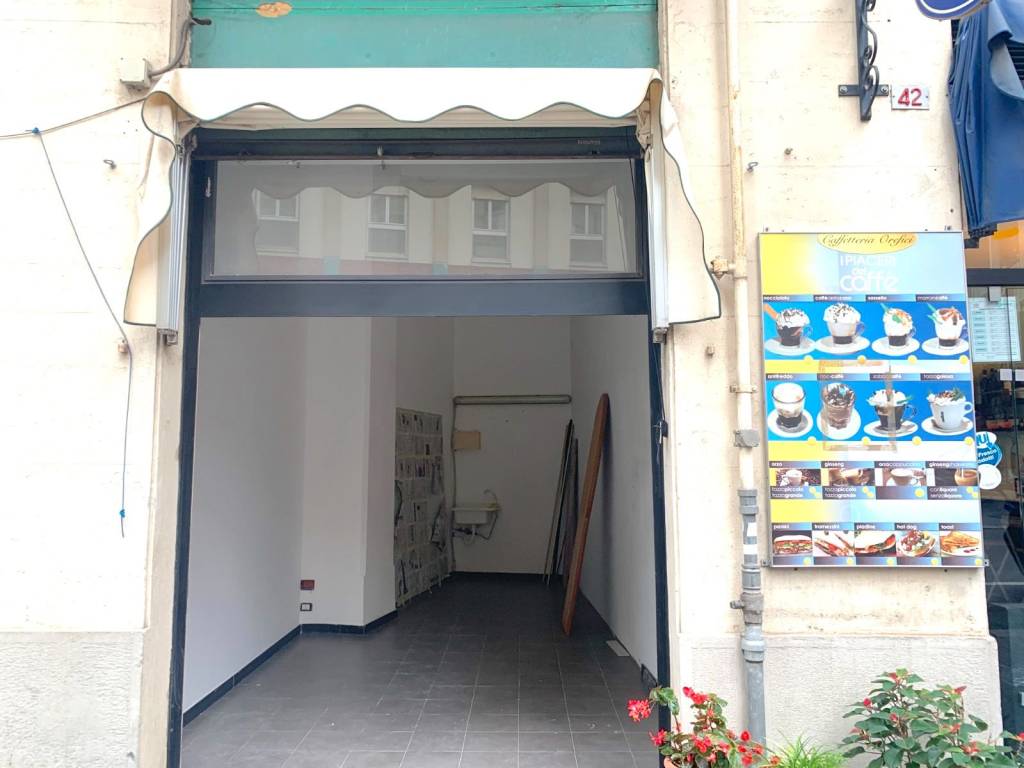 negozio in affitto a Genova in zona San Martino