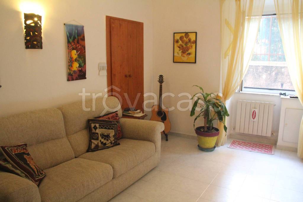 appartamento in affitto a Genova in zona Sottoripa / Maddalena / Molo