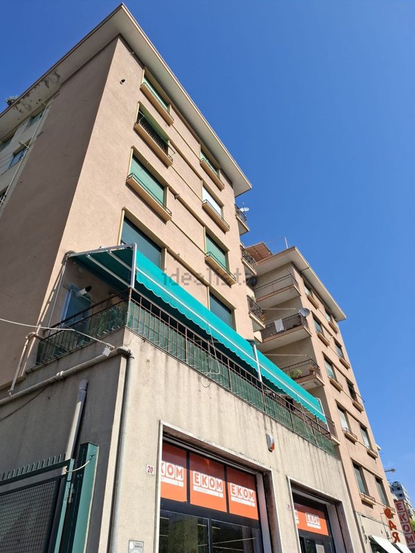 appartamento in affitto a Genova in zona Sestri Ponente