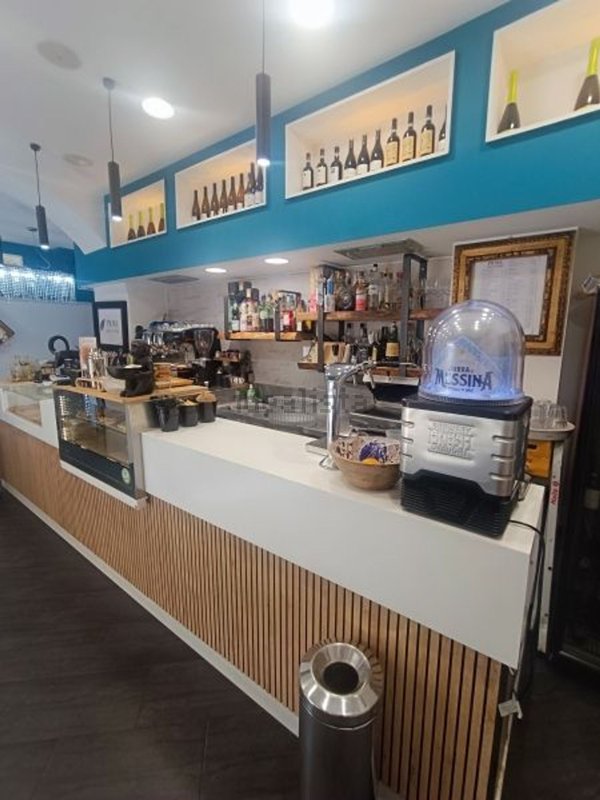 negozio in affitto a Genova in zona Foce