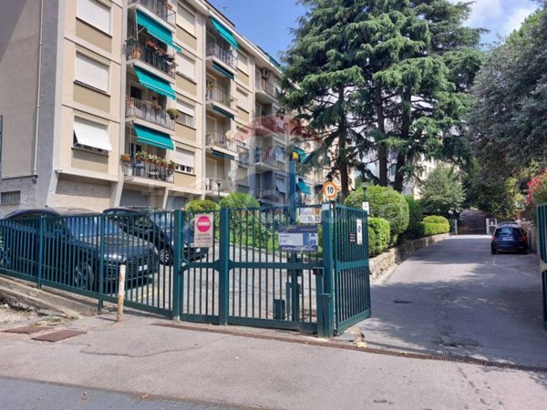 locale di sgombero in affitto a Genova in zona Albaro