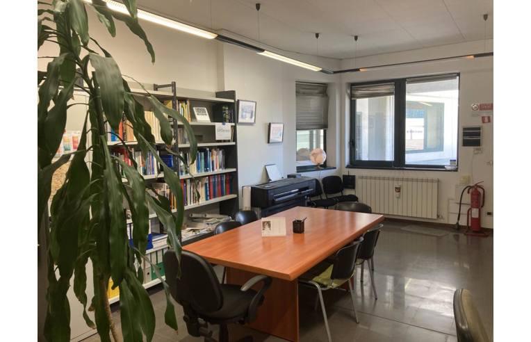 ufficio in affitto a Genova