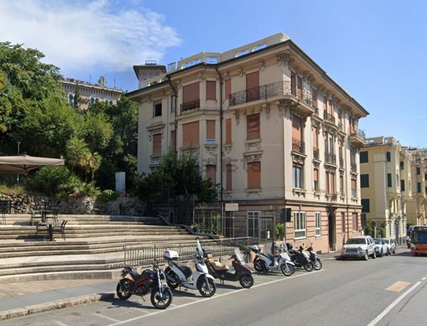 ufficio in affitto a Genova in zona Foce