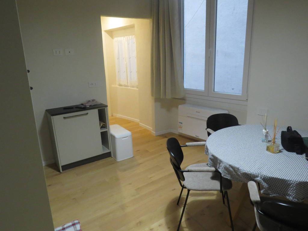 appartamento in affitto a Genova in zona Sottoripa / Maddalena / Molo