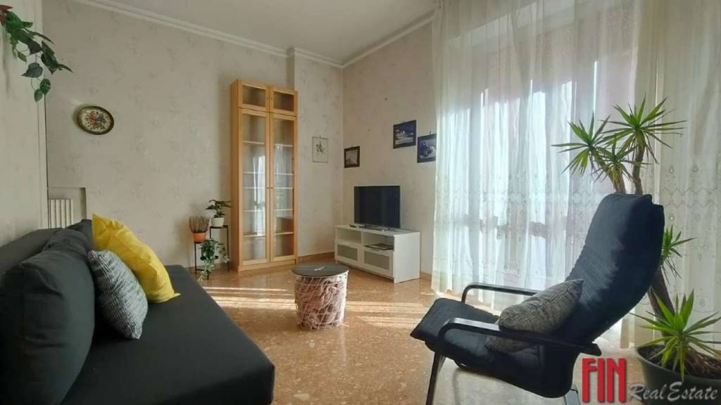 appartamento in affitto a Genova in zona Sestri Ponente