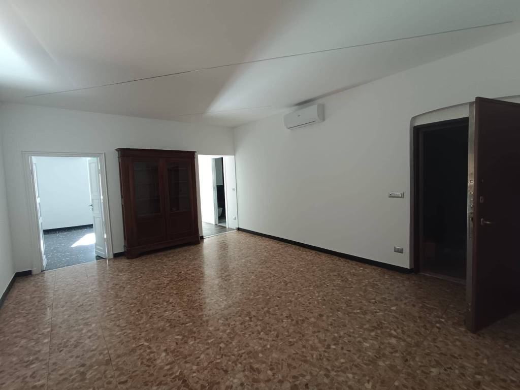 appartamento in affitto a Genova in zona Sestri Ponente