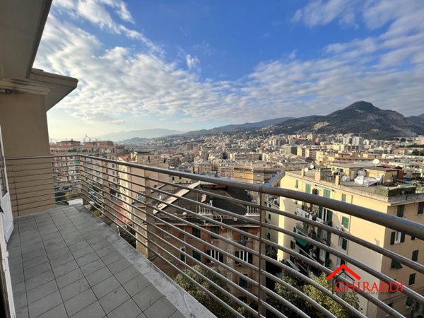 appartamento in affitto a Genova in zona Sestri Ponente