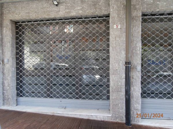 ufficio in affitto a Genova in zona Sestri Ponente