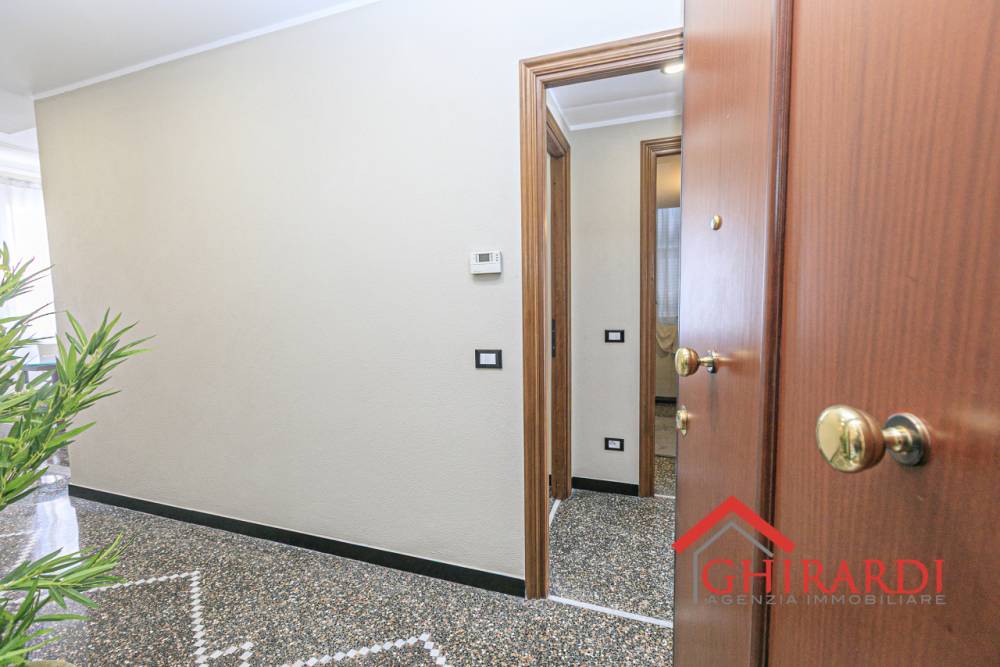 appartamento in affitto a Genova in zona Sestri Ponente