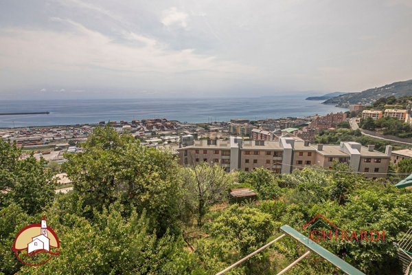 appartamento in affitto a Genova in zona Palmaro / Pra'