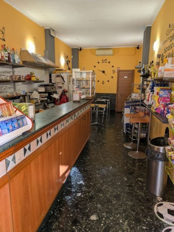 negozio in affitto a Genova in zona San Fruttuoso