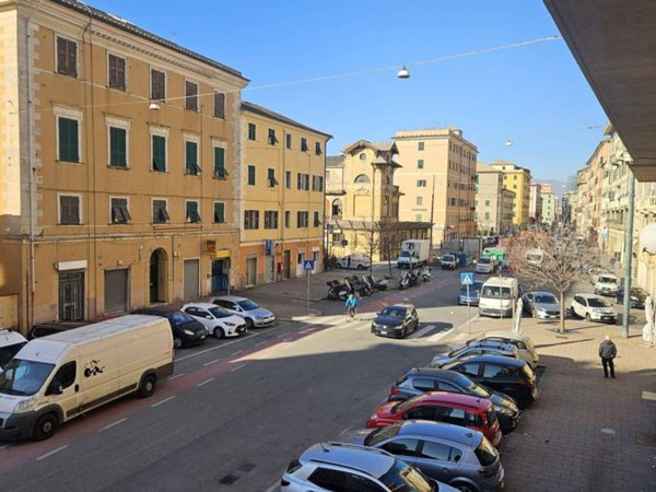 ufficio in affitto a Genova in zona Sampierdarena