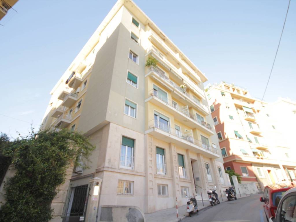 appartamento in affitto a Genova