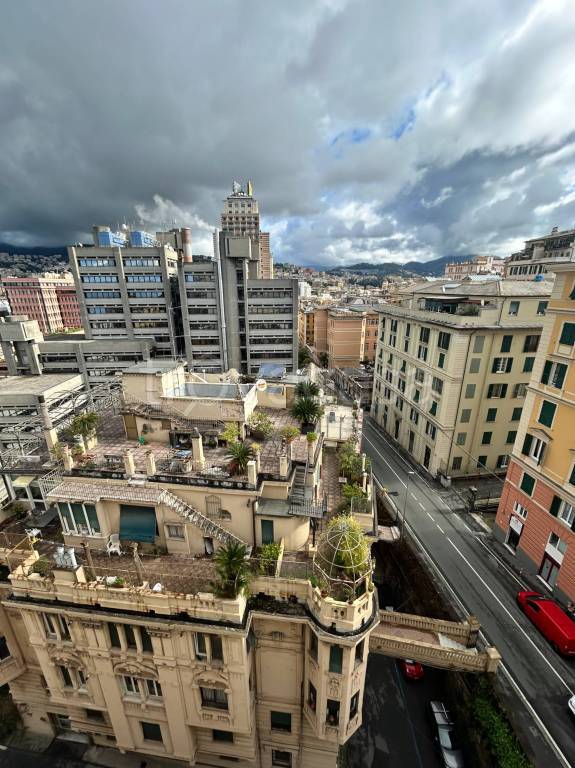 appartamento in affitto a Genova in zona Carignano