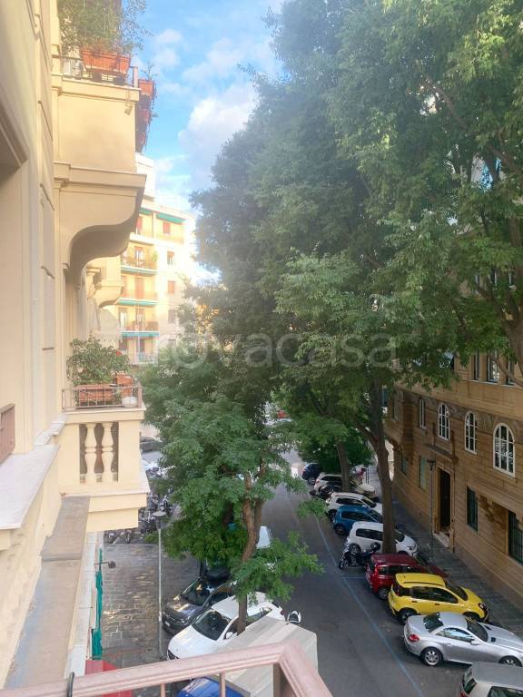 appartamento in affitto a Genova in zona Carignano