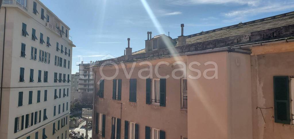 appartamento in affitto a Genova in zona Carignano