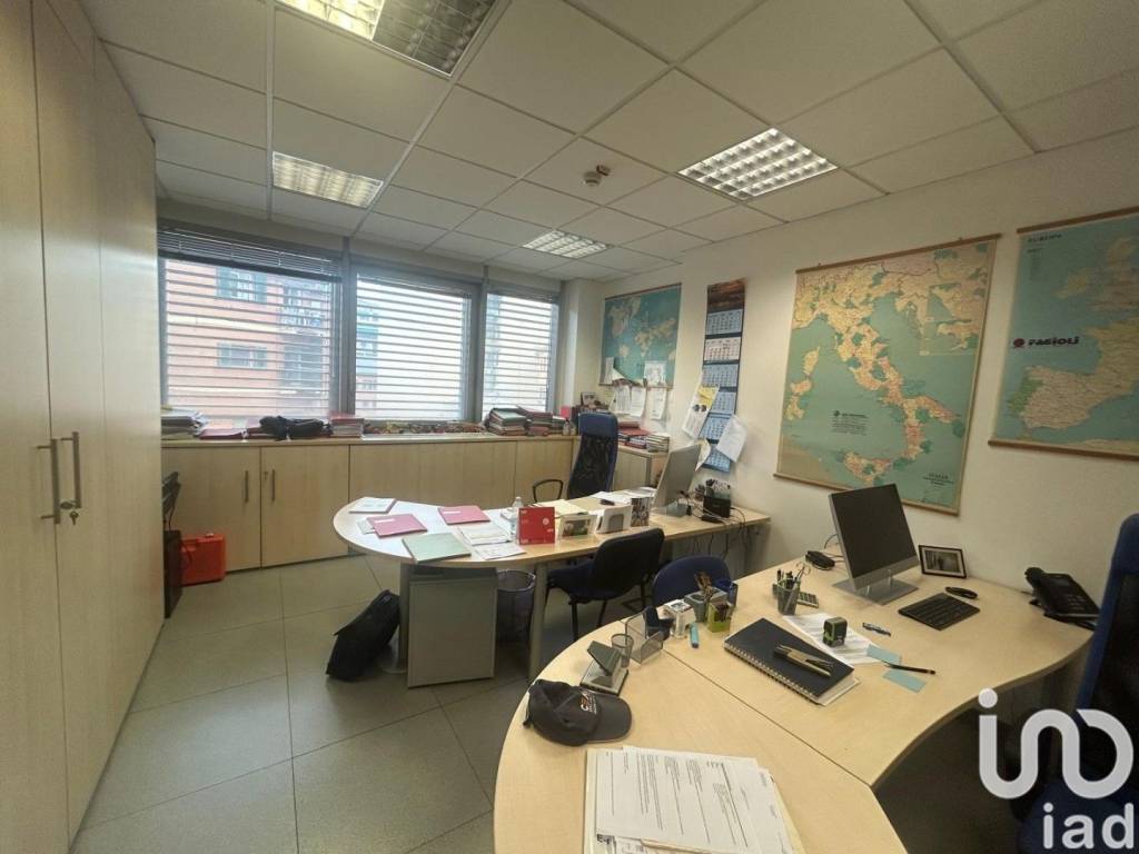 ufficio in affitto a Genova in zona Sampierdarena