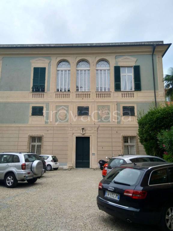 appartamento in affitto a Genova