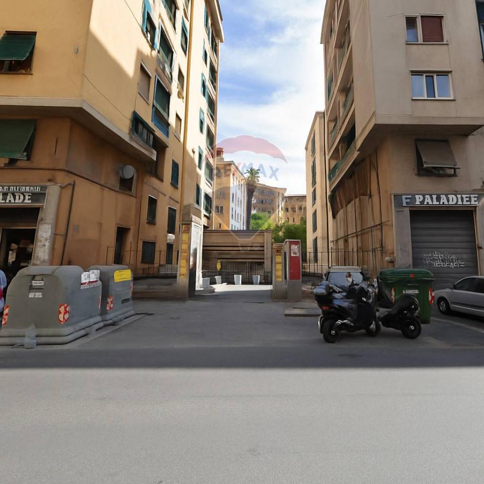 locale di sgombero in affitto a Genova in zona Marassi