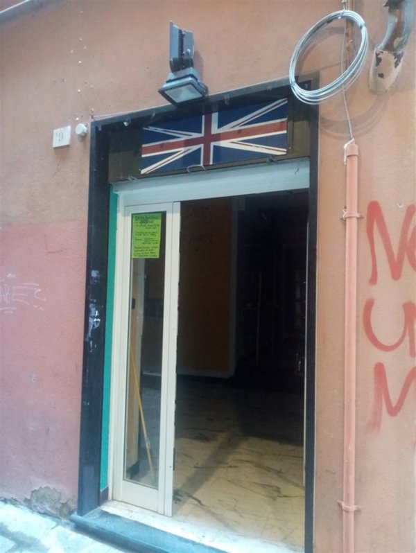 negozio in affitto a Genova in zona Centro Storico