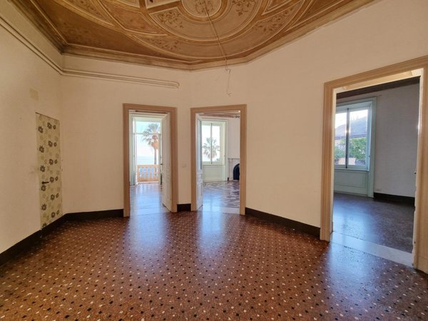 appartamento in affitto a Genova in zona Carignano