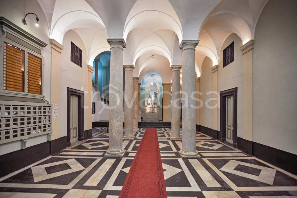 appartamento in affitto a Genova in zona Sottoripa / Maddalena / Molo