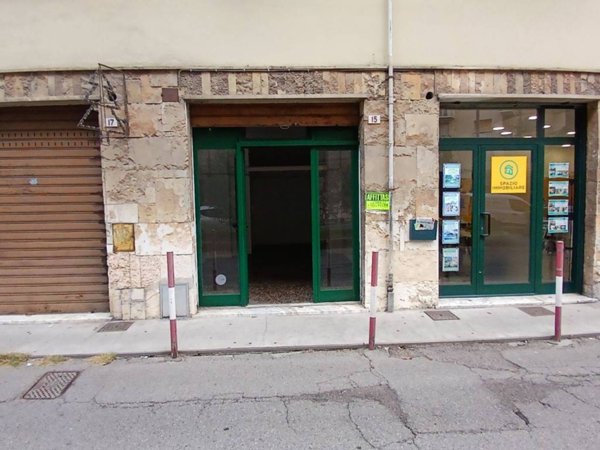 negozio in affitto a Genova in zona Pegli