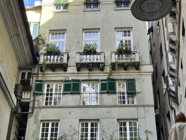 appartamento in affitto a Genova in zona Sottoripa / Maddalena / Molo